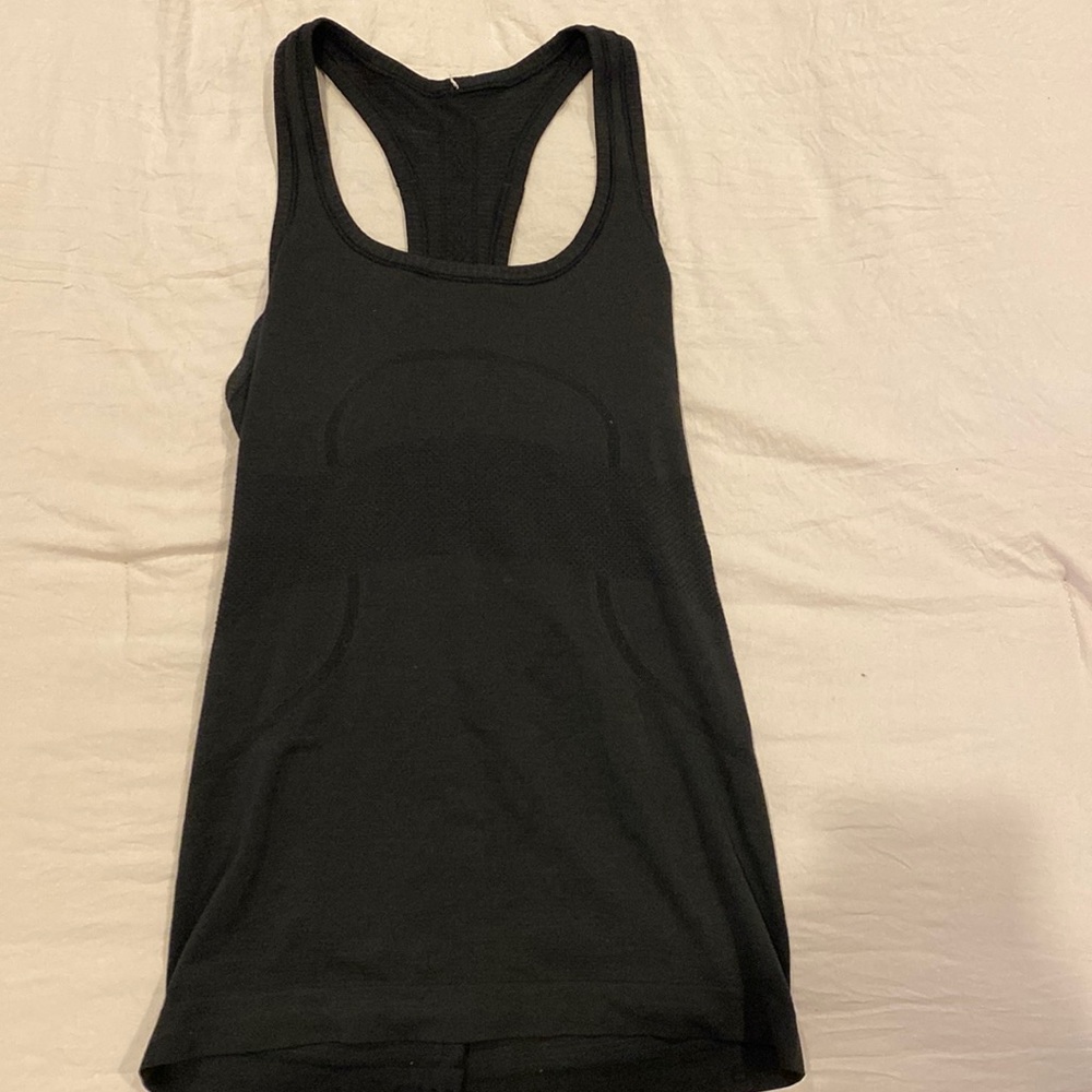 Size 6 black lululemon swiftly tech racerback